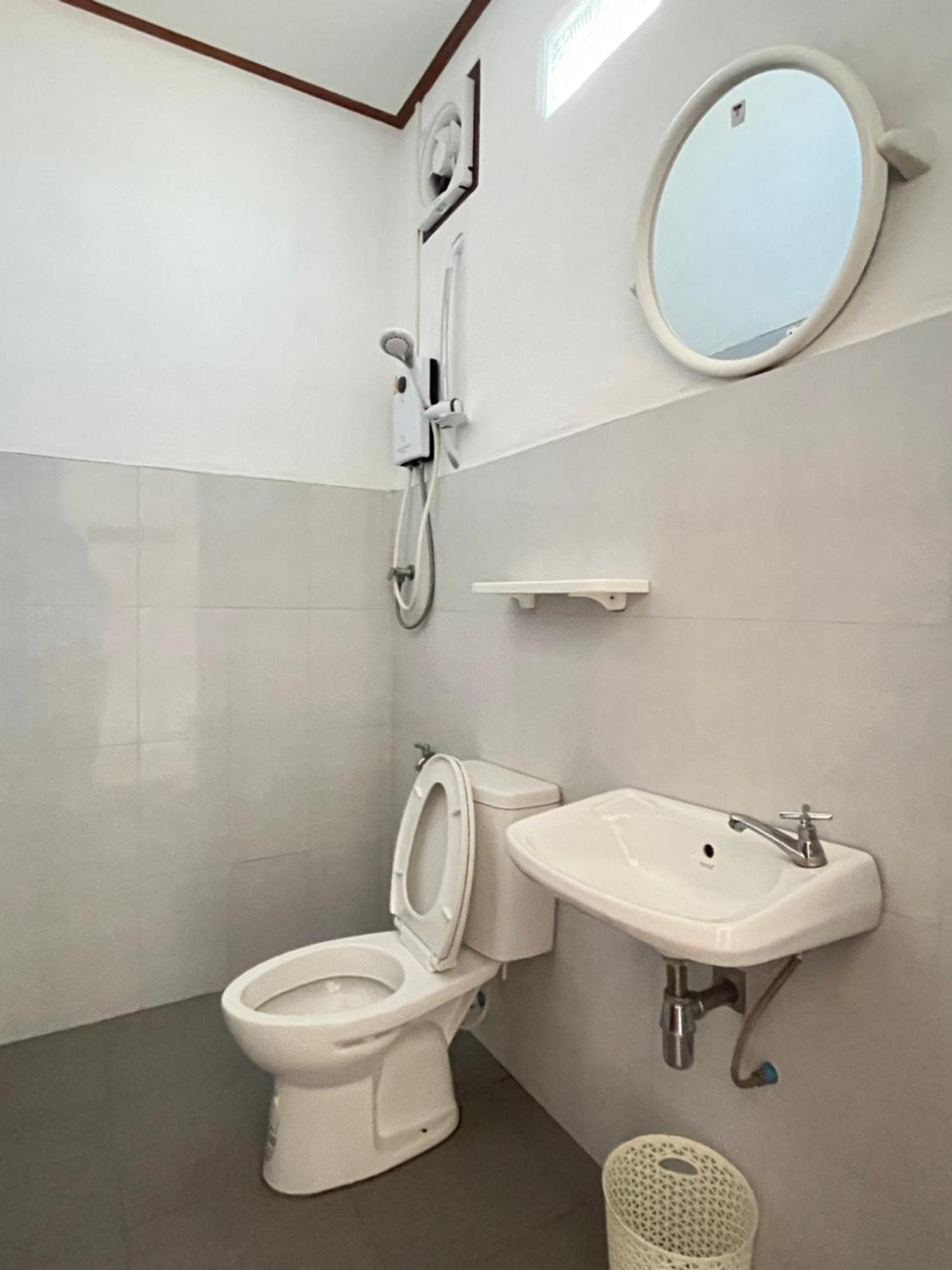 Sanhak Guesthouse 1 Ban Nahin-Nai Екстер'єр фото
