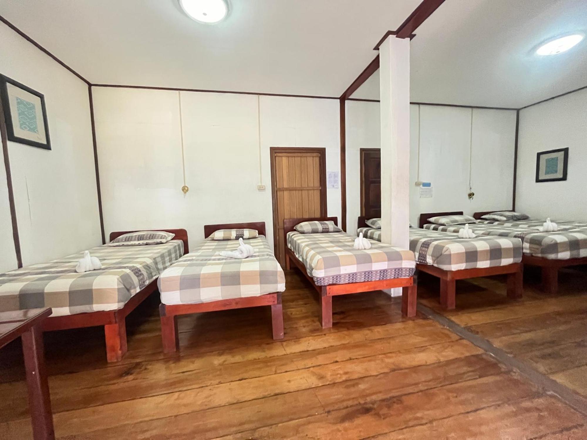 Sanhak Guesthouse 1 Ban Nahin-Nai Екстер'єр фото