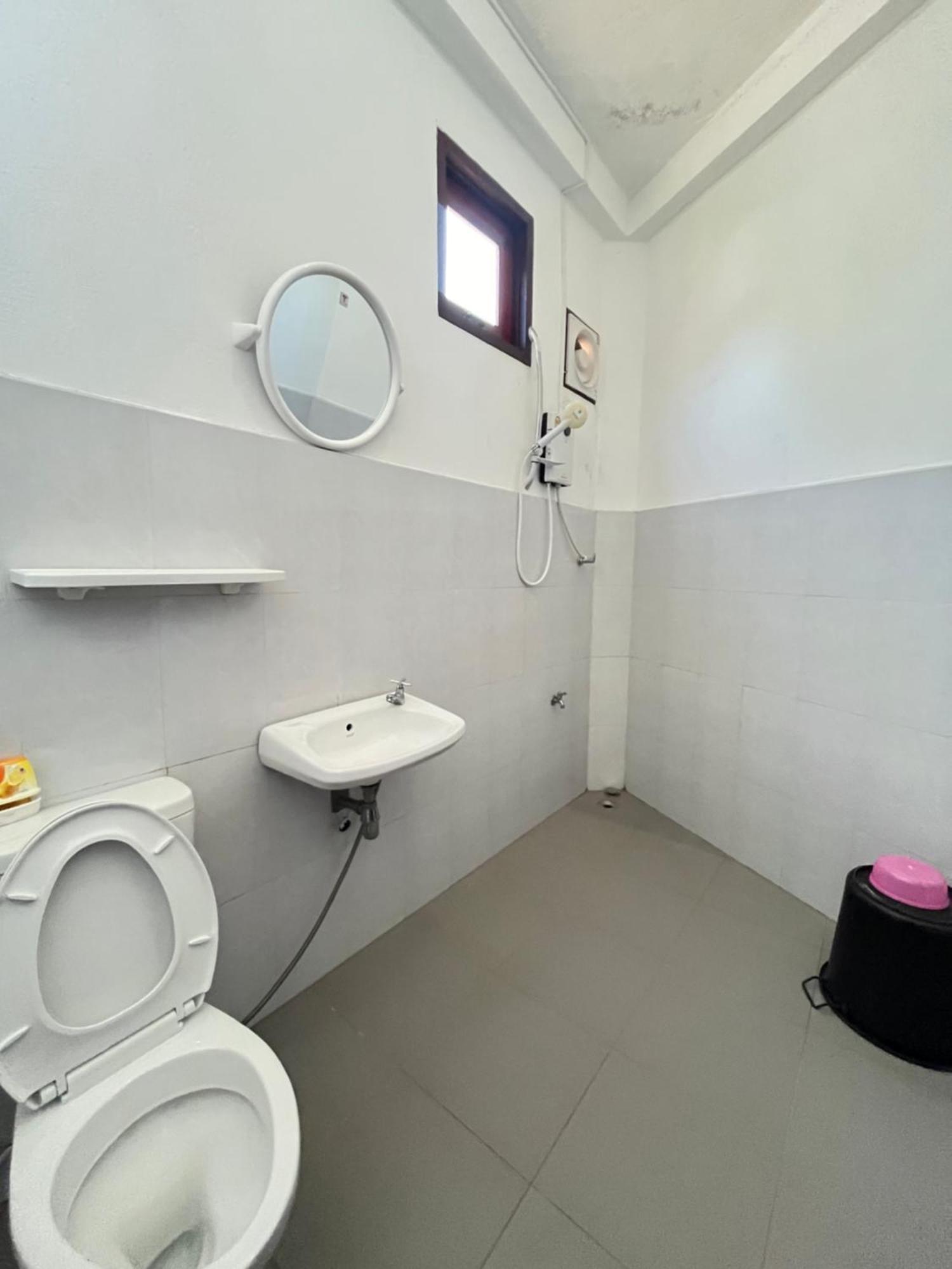 Sanhak Guesthouse 1 Ban Nahin-Nai Екстер'єр фото
