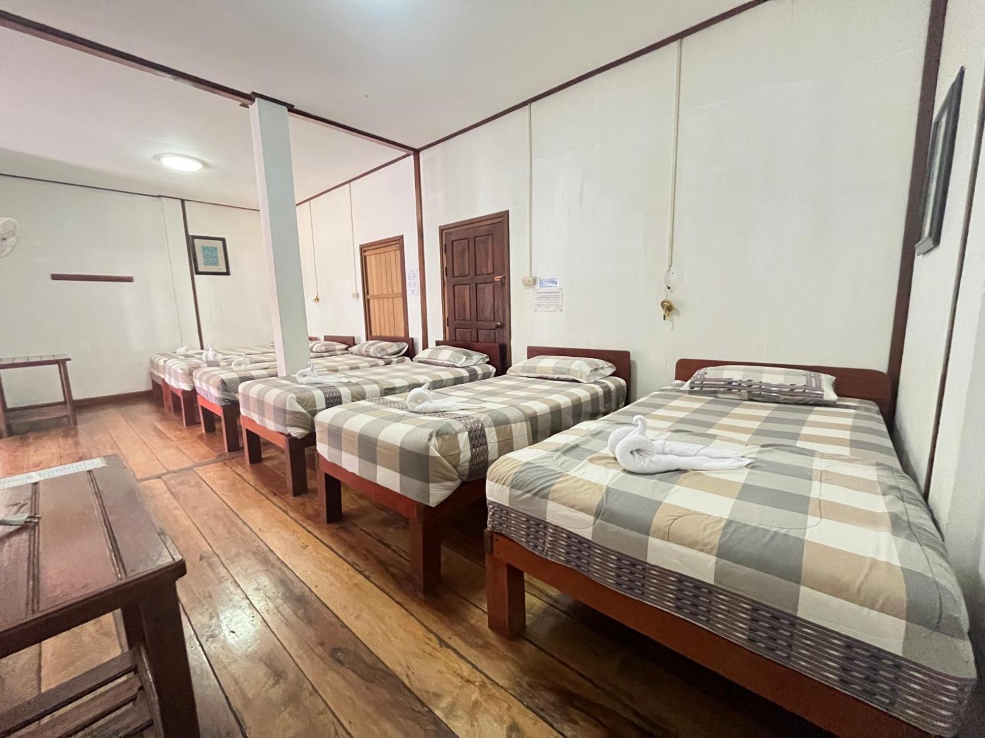 Sanhak Guesthouse 1 Ban Nahin-Nai Екстер'єр фото